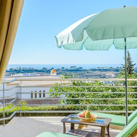 Bnb Homes Ocean View Apartment With Huge Sunny Terrace, 2 Swimming Pools & Tennis Court Albufeira Kültér fotó