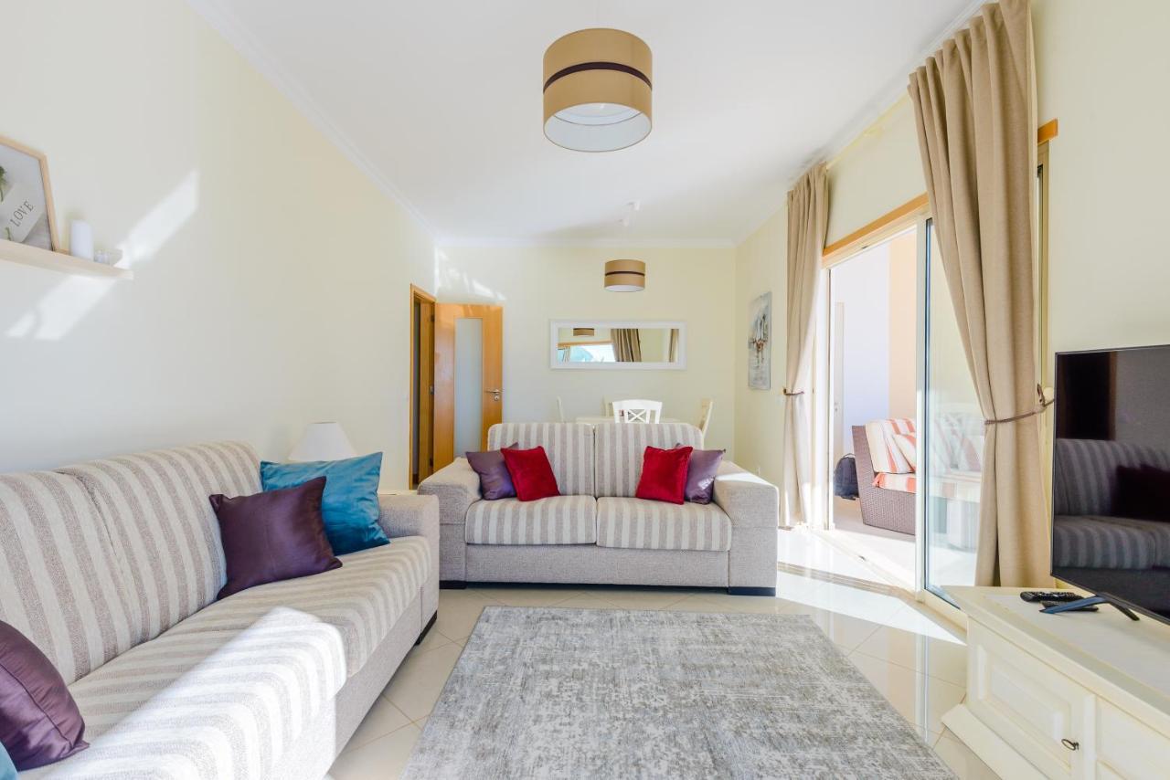 Bnb Homes Ocean View Apartment With Huge Sunny Terrace, 2 Swimming Pools & Tennis Court Albufeira Kültér fotó