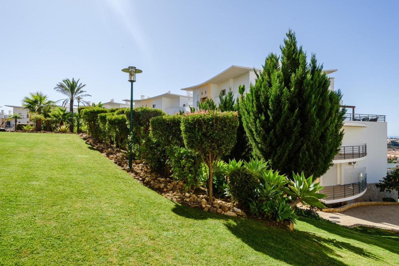 Bnb Homes Ocean View Apartment With Huge Sunny Terrace, 2 Swimming Pools & Tennis Court Albufeira Kültér fotó
