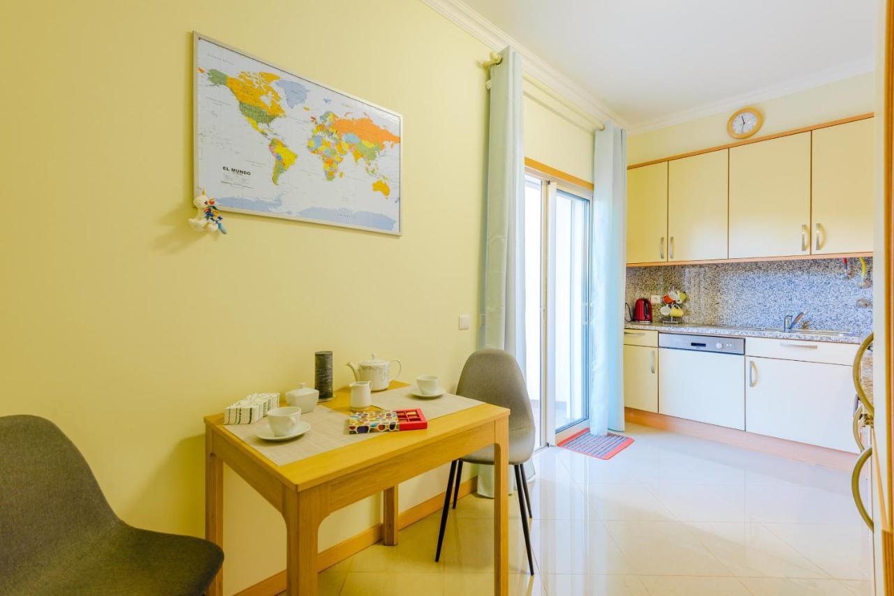 Bnb Homes Ocean View Apartment With Huge Sunny Terrace, 2 Swimming Pools & Tennis Court Albufeira Kültér fotó